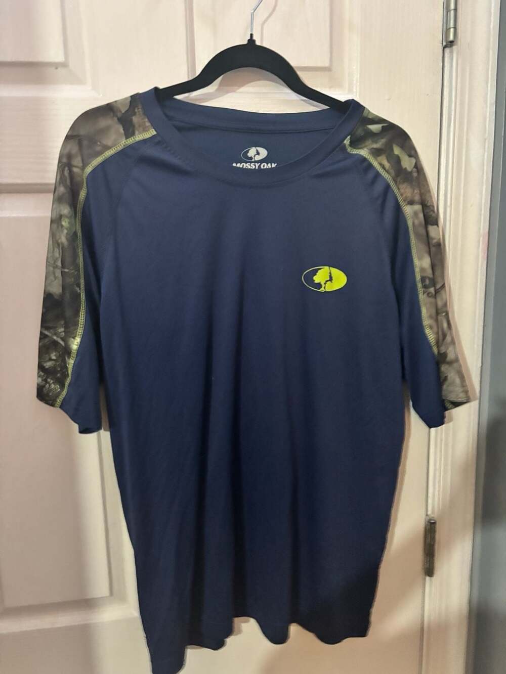 Mossy Oak by Antler Creek Men's Navy Camo Sleeve Short Sleeve Shirt Large